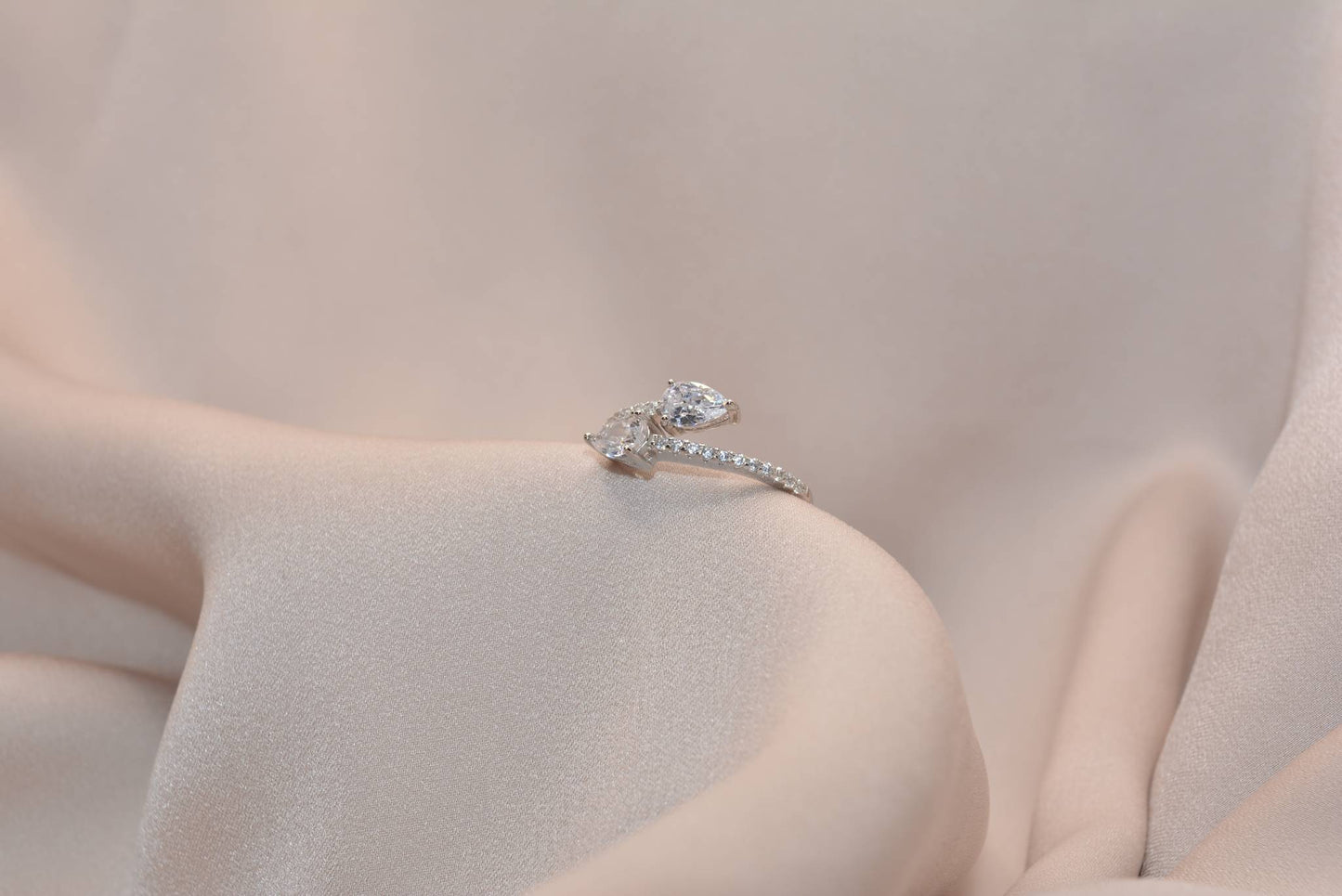 LukGud Stellar Sparkle Ring (Size 6)