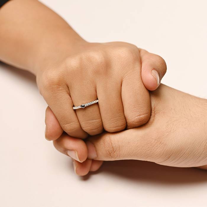 LukGud Heartfelt Circle Ring