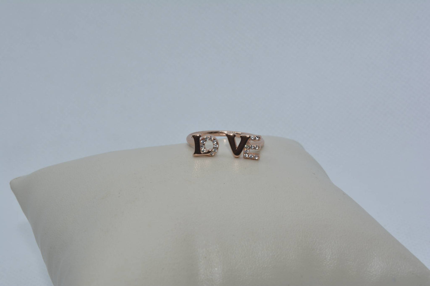 LukGud Lo Ve Forever Spark Ring (Size 6)