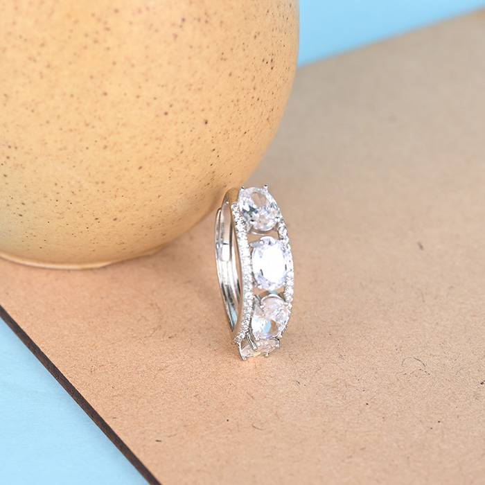 LukGud Sparkling Quartet Cz Ring (Free Size)